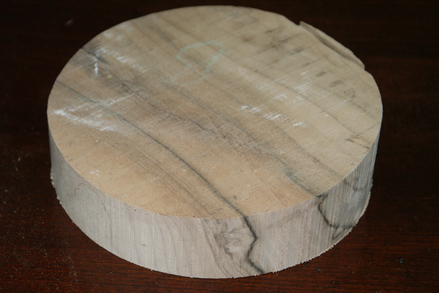 A Grade 7"x 2" Walnut wood turning blank (145)