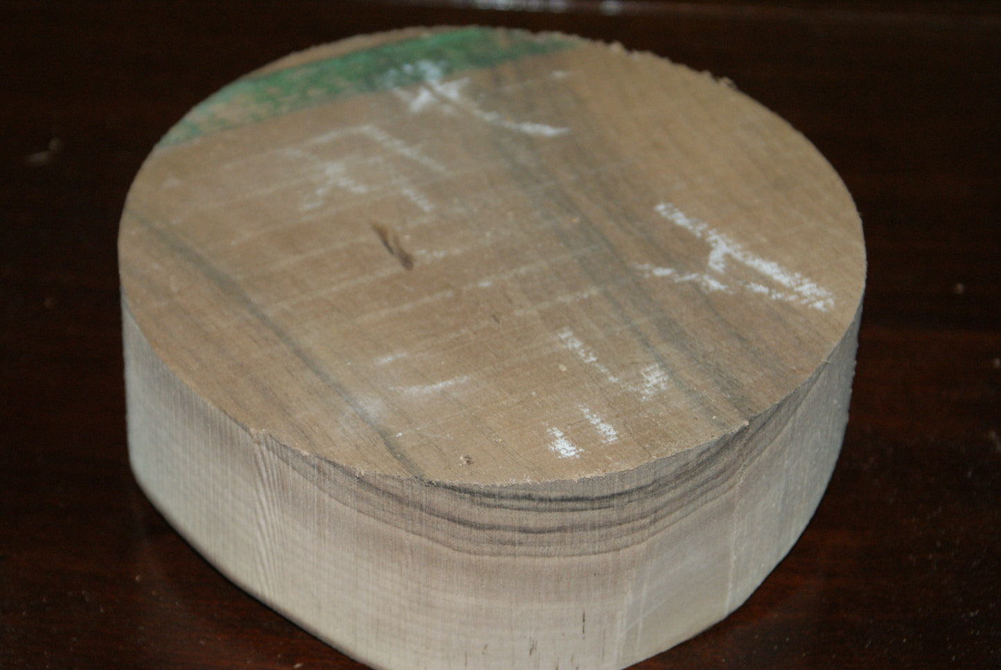 A Grade 7"x 2 1/4" Walnut wood turning blank (149)