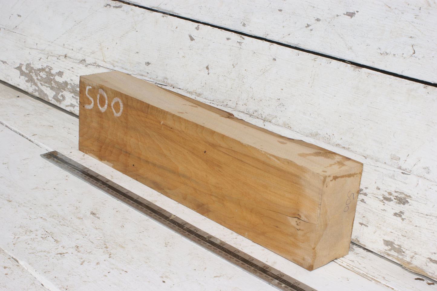 Lime suitable for wood carving (500)