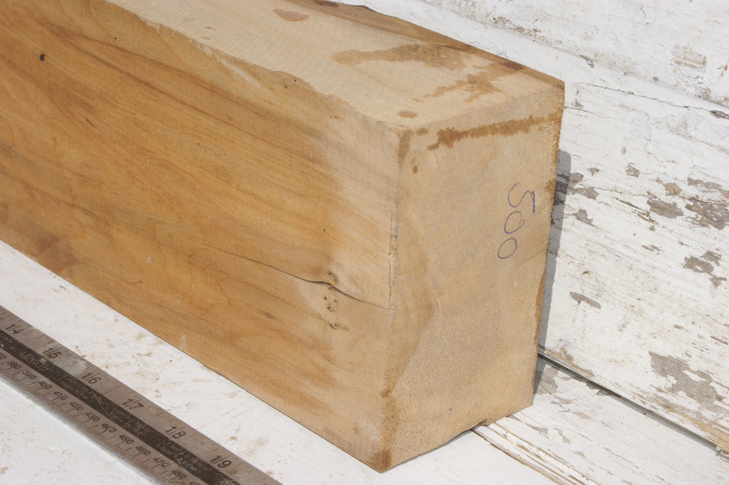 Lime suitable for wood carving (500)