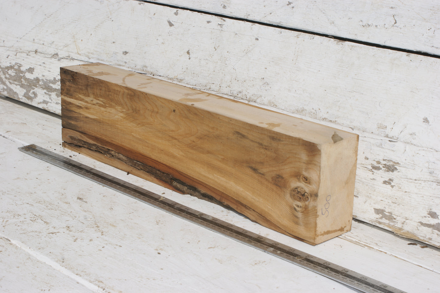 Lime suitable for wood carving (500)