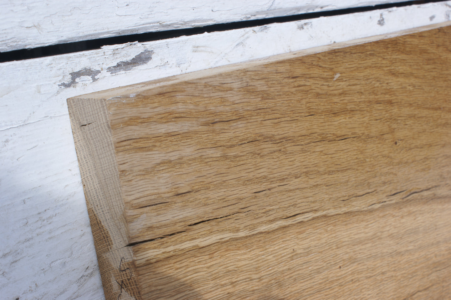 Oak shelf 845 L x 219 x 171 W x 34 D mm (545)