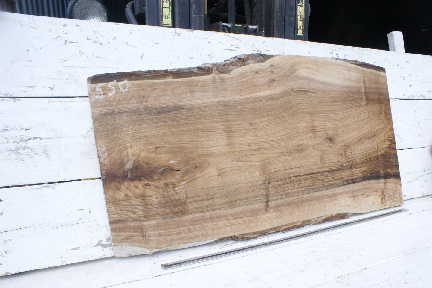 Walnut slab, shelf, board (550)