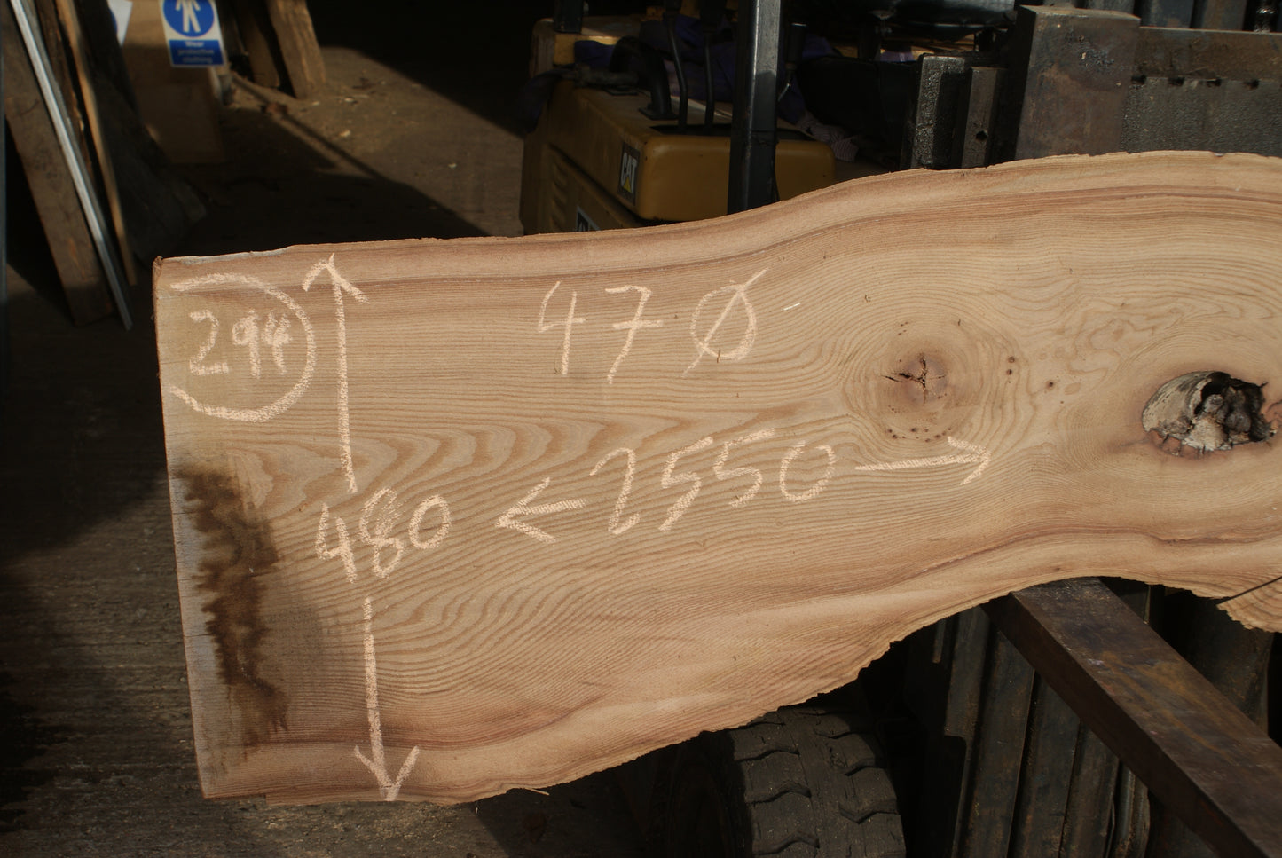 Elm Slab, Kiln Dried 2550 L x 560- 368 W x 47D mm (294)