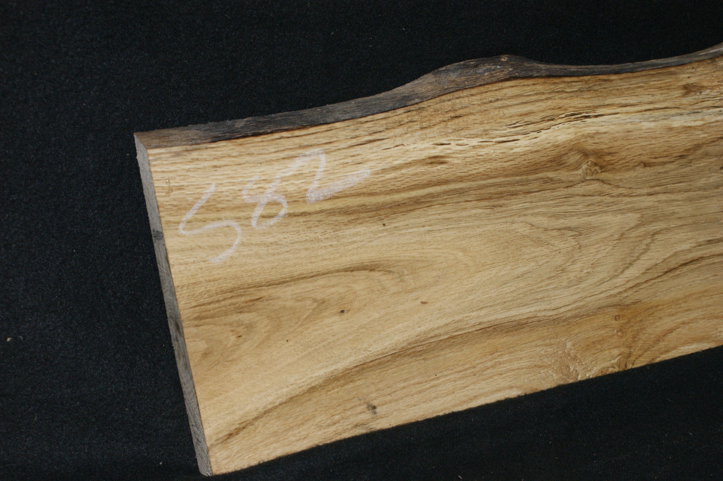 Oak shelf board 1115 L x 208 x 175 W x 24 D (mm) (582)