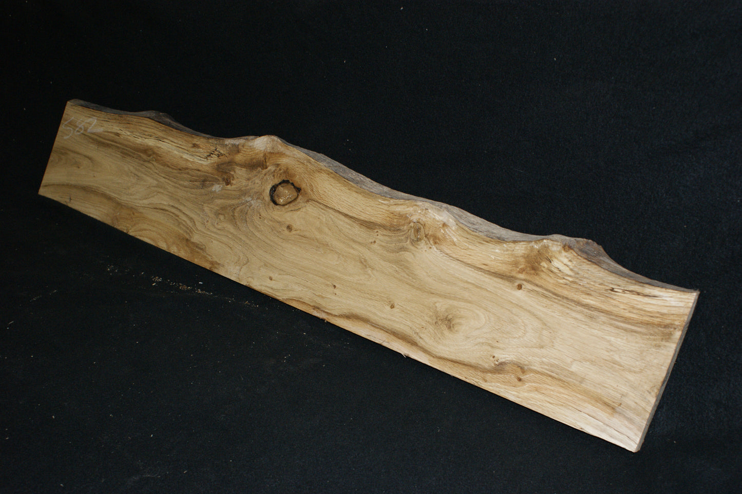 Oak shelf board 1115 L x 208 x 175 W x 24 D (mm) (582)
