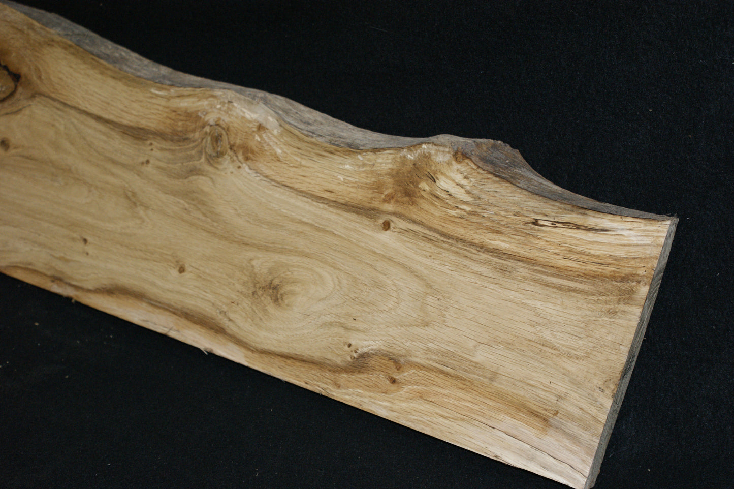 Oak shelf board 1115 L x 208 x 175 W x 24 D (mm) (582)