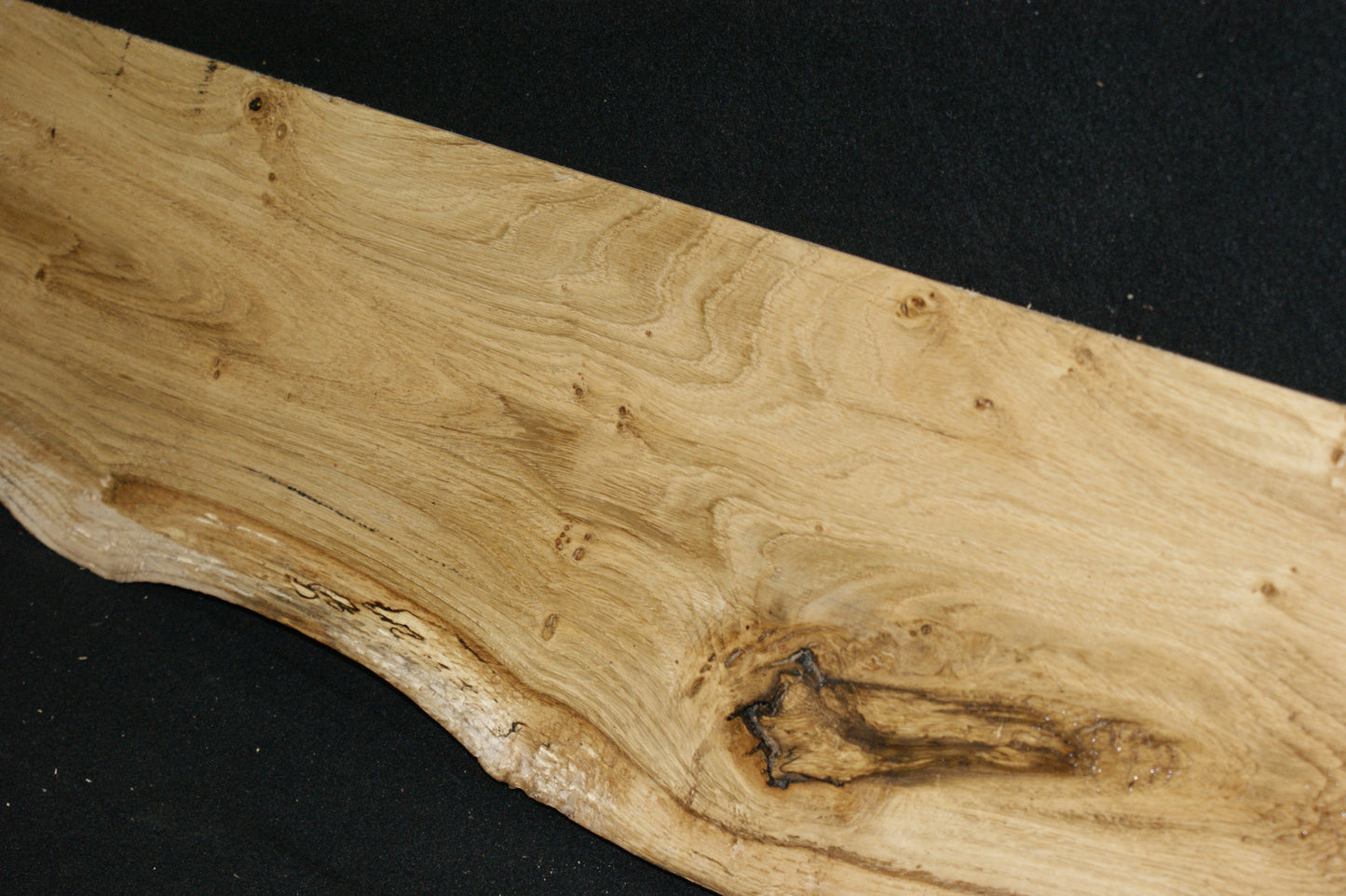 Oak shelf board 1115 L x 208 x 175 W x 24 D (mm) (582)