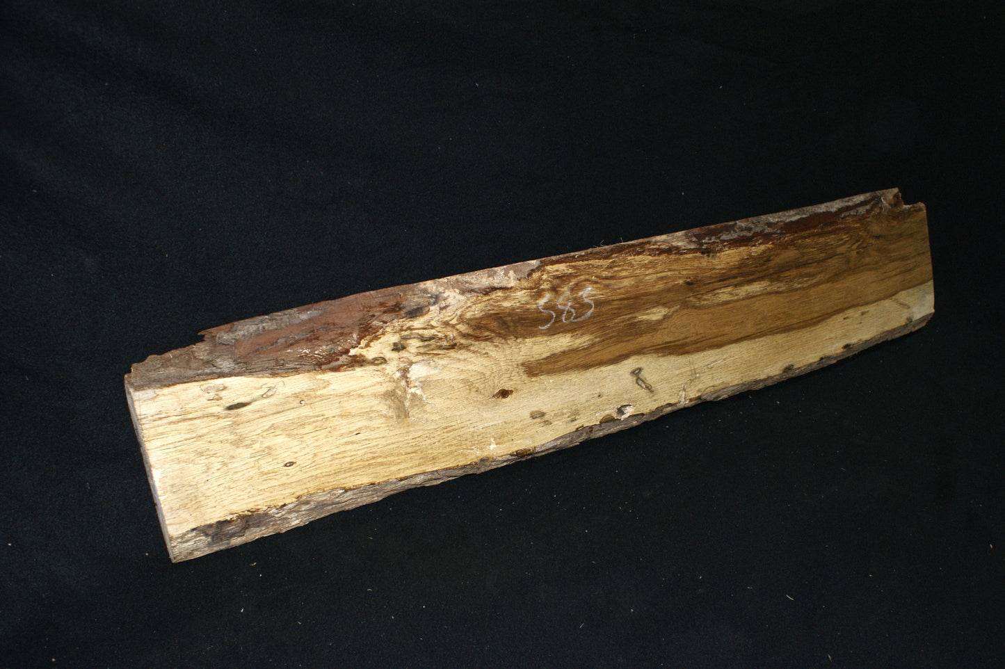 Oak shelf board 1196 L x 228-180 W x 31 D mm (583)