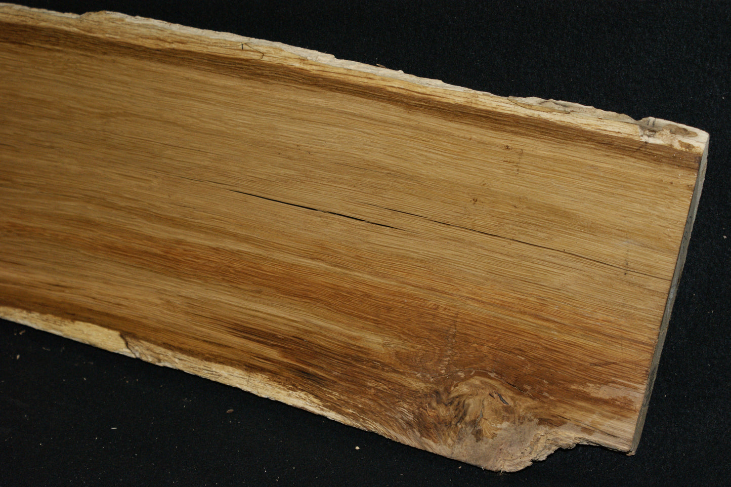 Oak shelf board 1196 L x 228-180 W x 31 D mm (583)