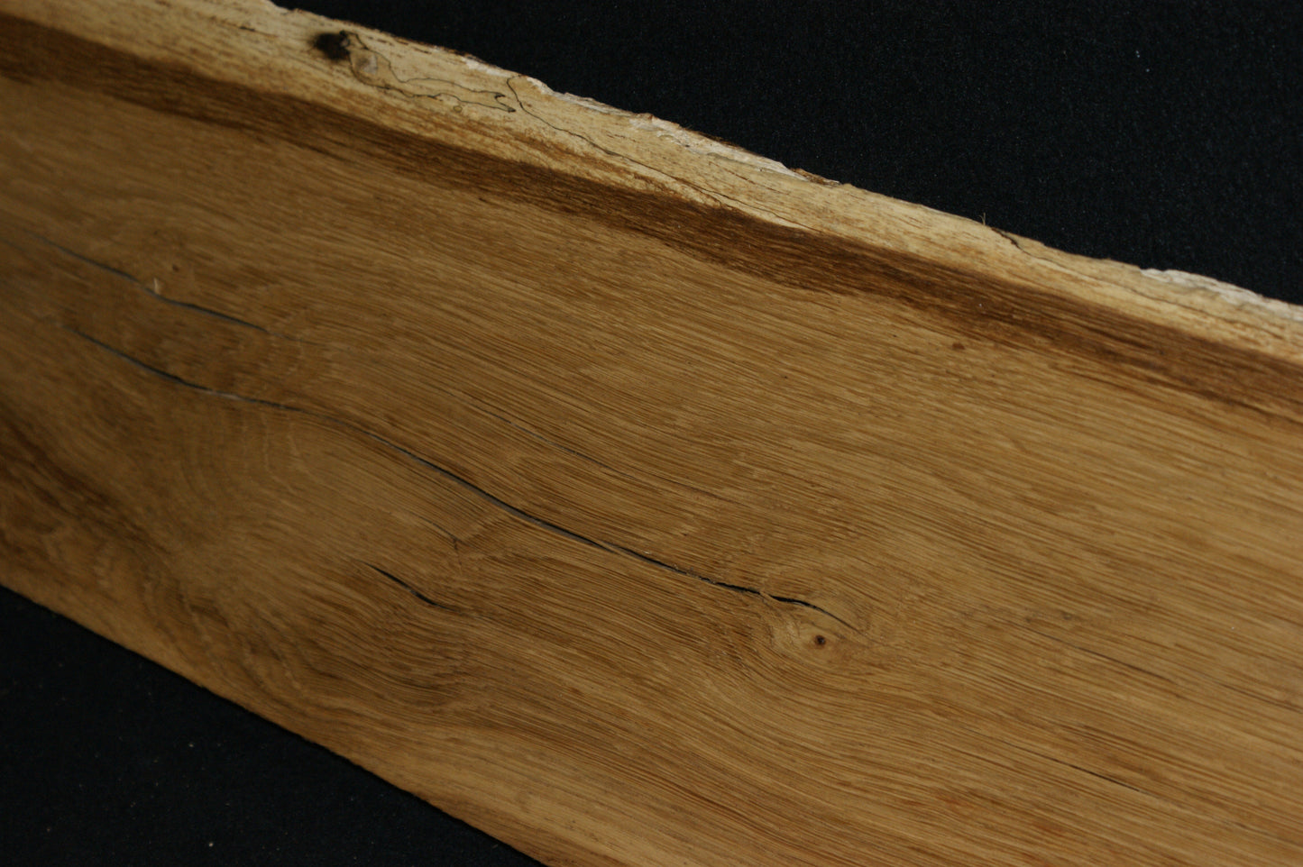 Oak shelf board 1196 L x 228-180 W x 31 D mm (583)