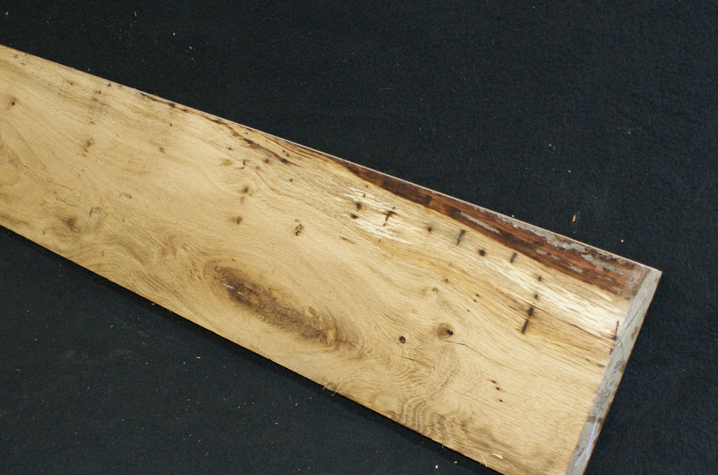 Oak 1201 L x 192 W x 38 D mm (584)