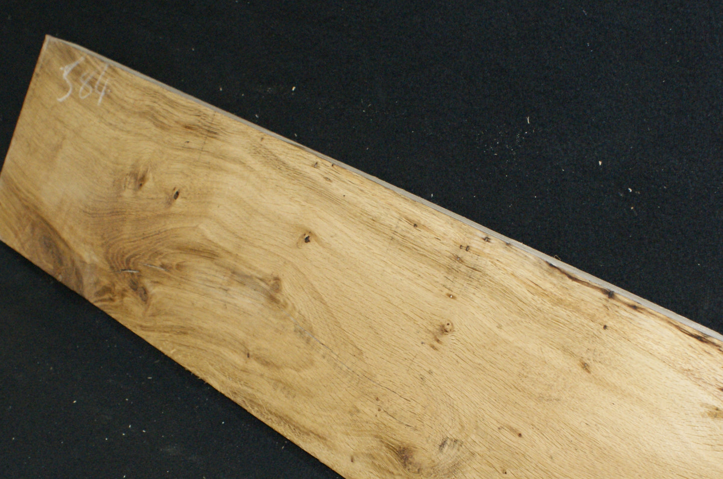 Oak 1201 L x 192 W x 38 D mm (584)
