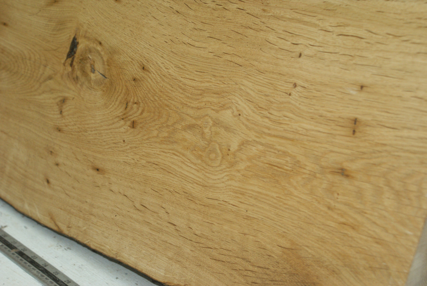 Oak 1068 L x 422-340 W x 44 D (mm) (387)