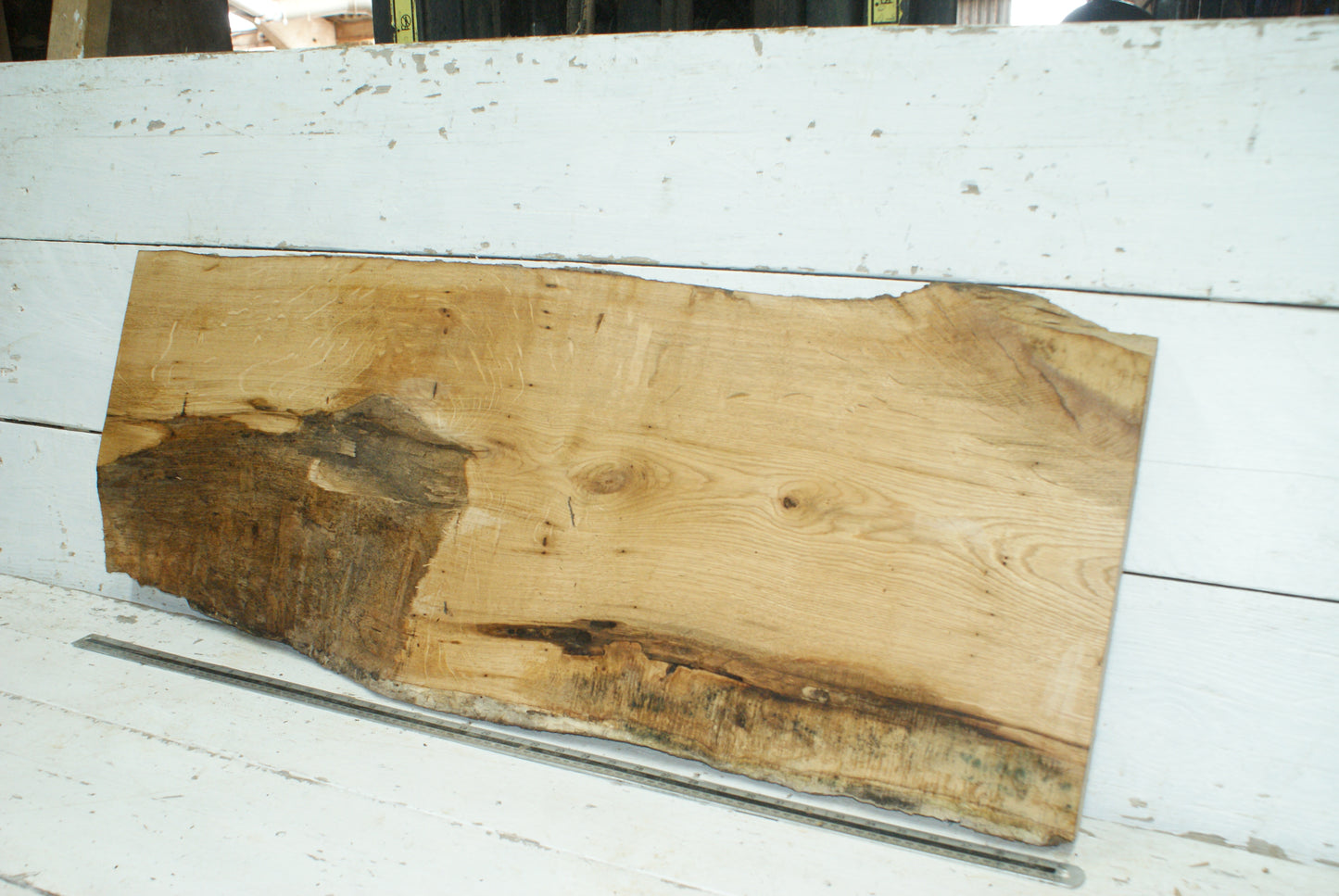 Oak 1068 L x 422-340 W x 44 D (mm) (387)