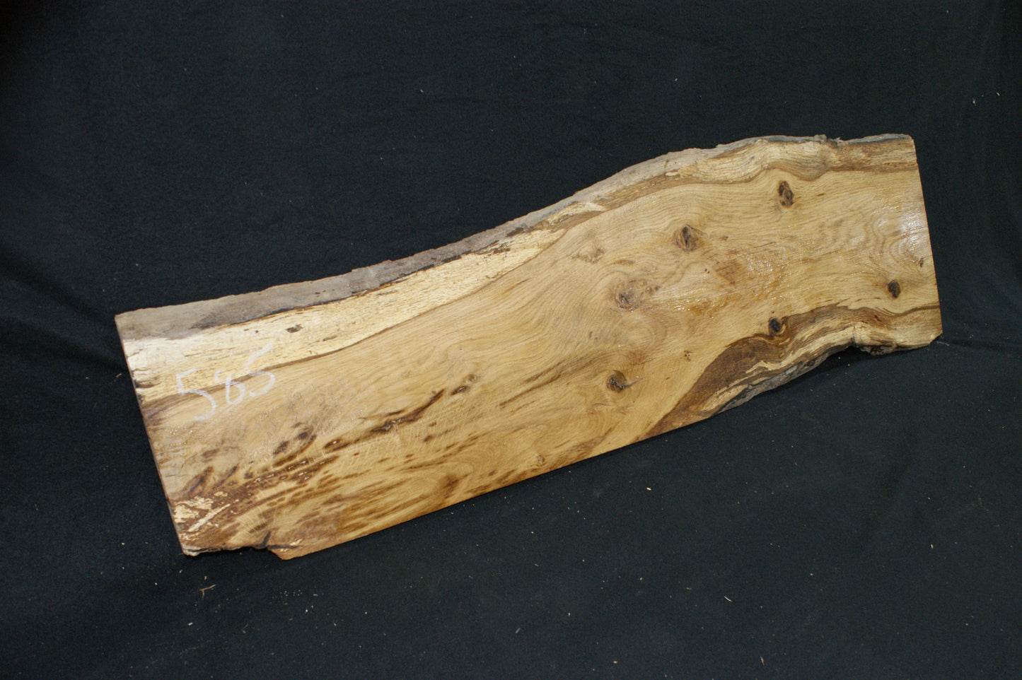 Oak 1196 L x 342-205 W x 19 D mm (585)