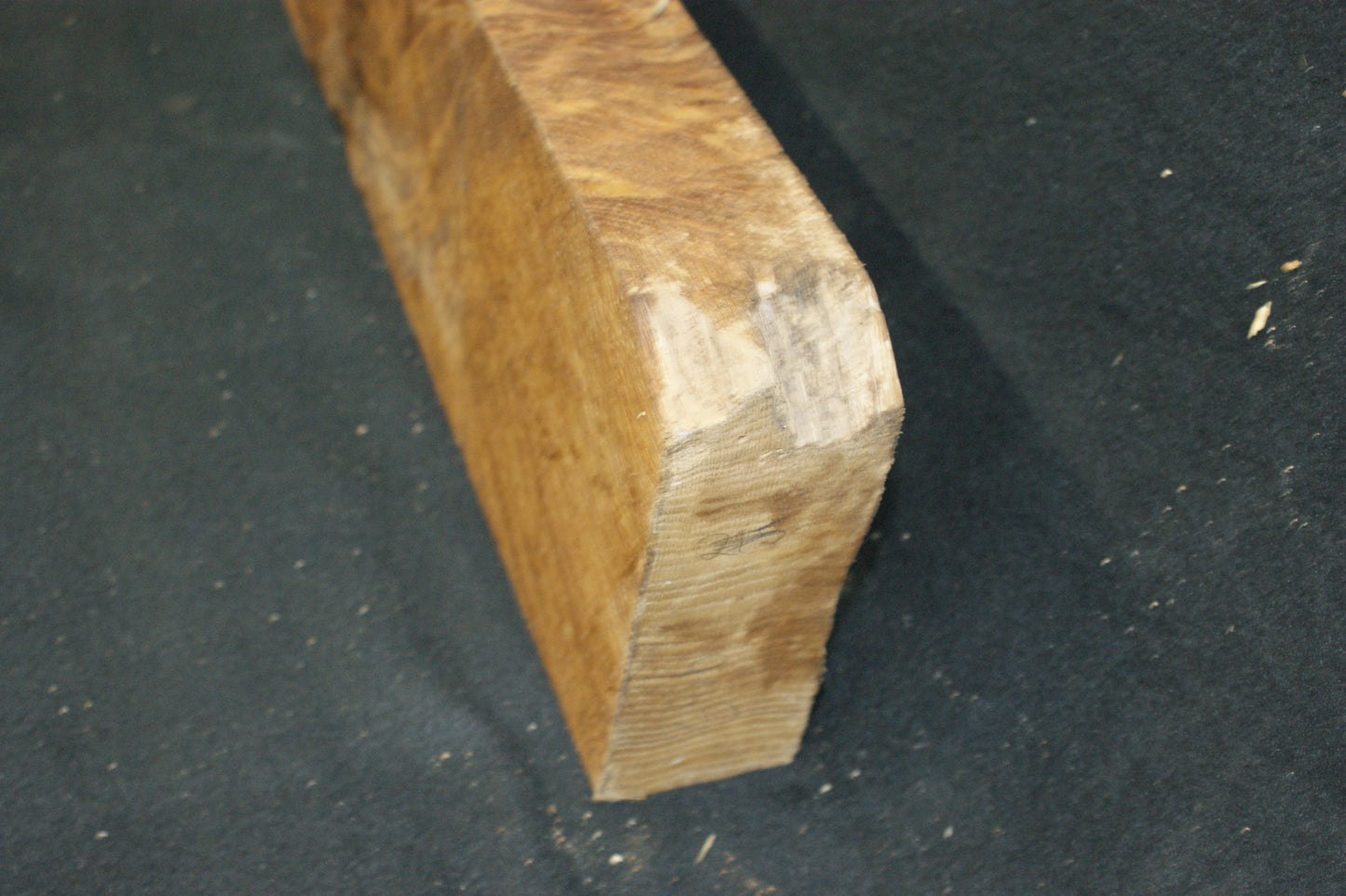 Brown oak shelf board (586)