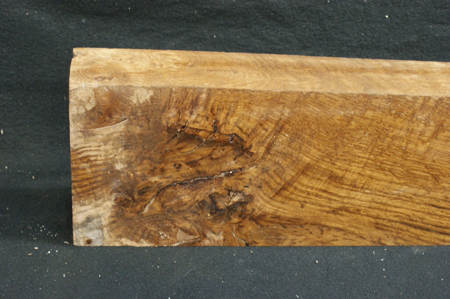 Brown oak shelf board (586)