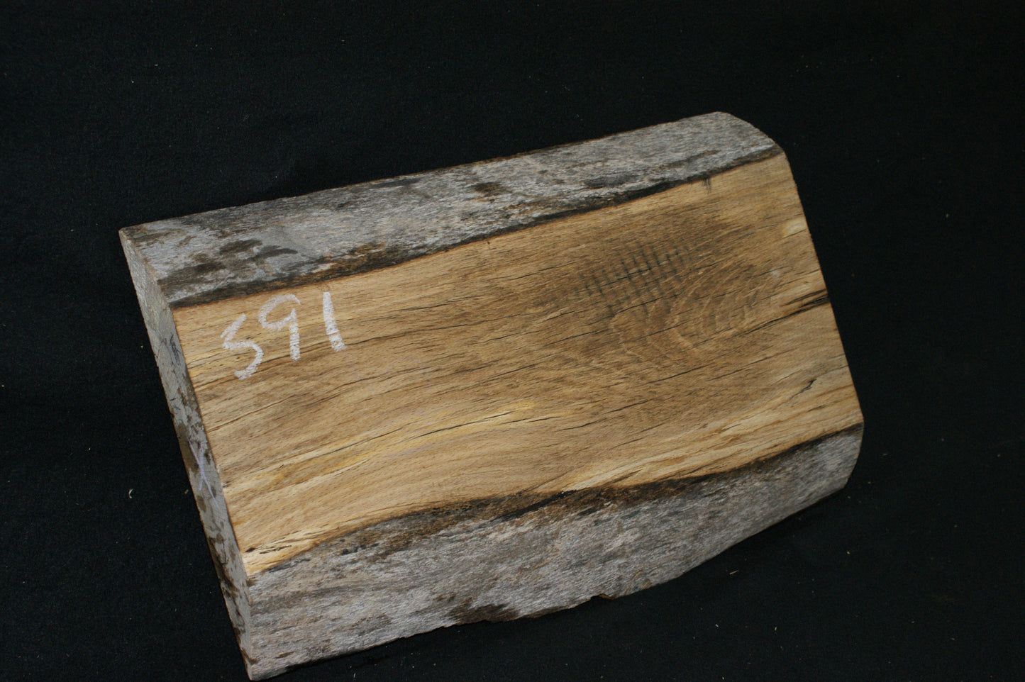 Spalted Beech 465 L x 305-265 W x 47 D (mm) (591)