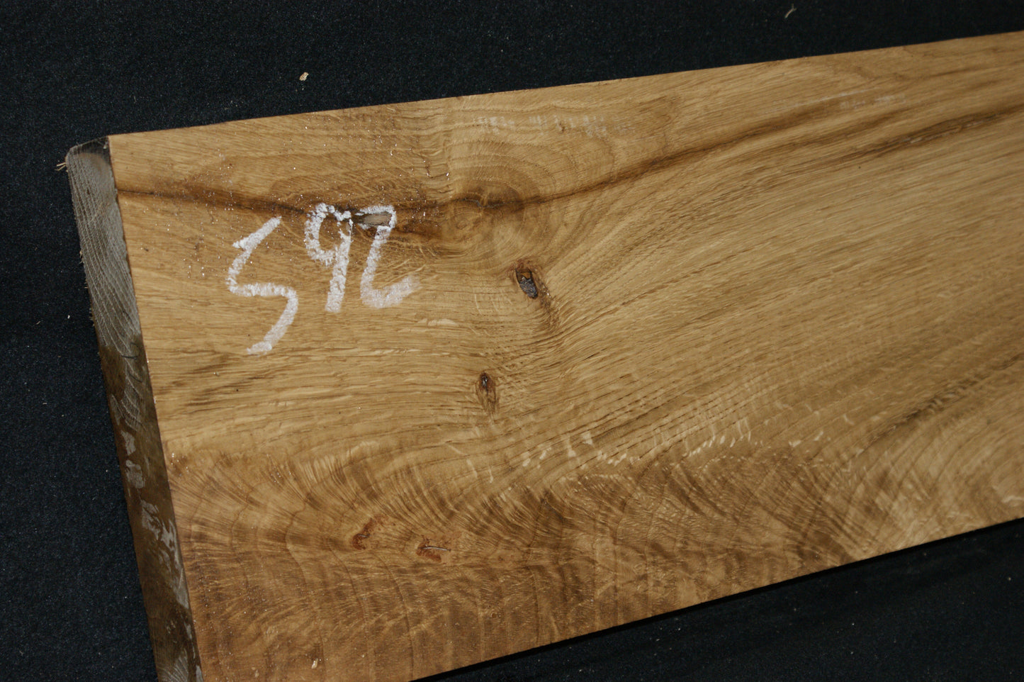 Oak 733 L x 195 W x 44 D (mm) (592)