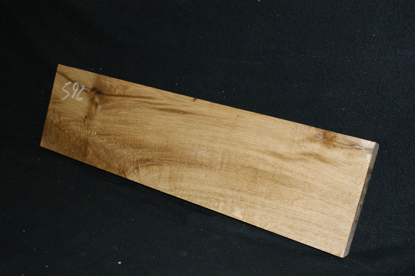 Oak 733 L x 195 W x 44 D (mm) (592)