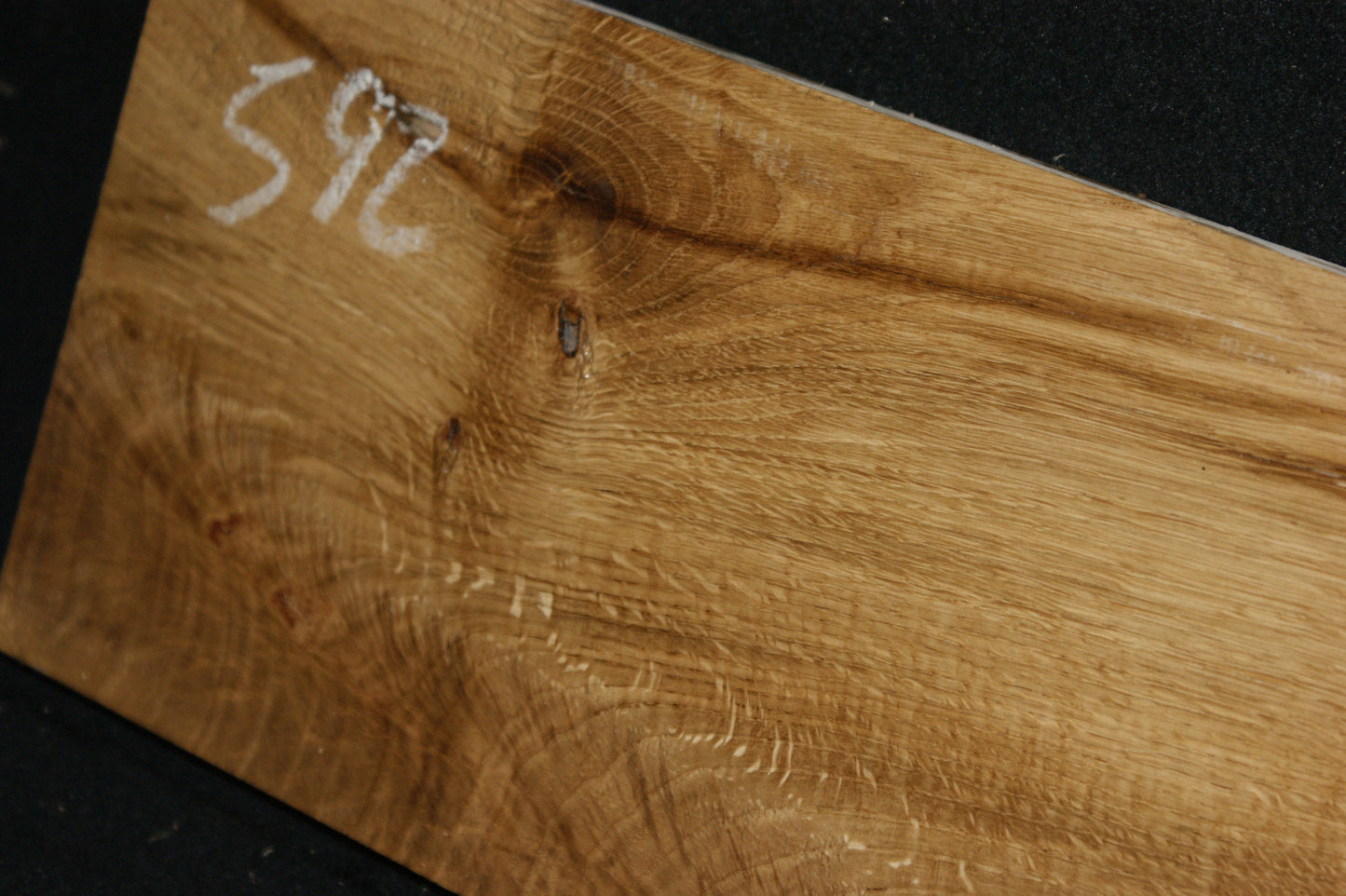 Oak 733 L x 195 W x 44 D (mm) (592)