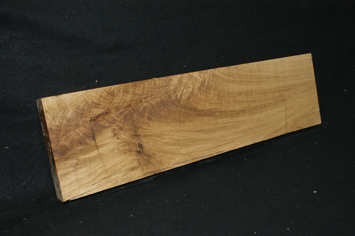 Oak 733 L x 195 W x 44 D (mm) (592)