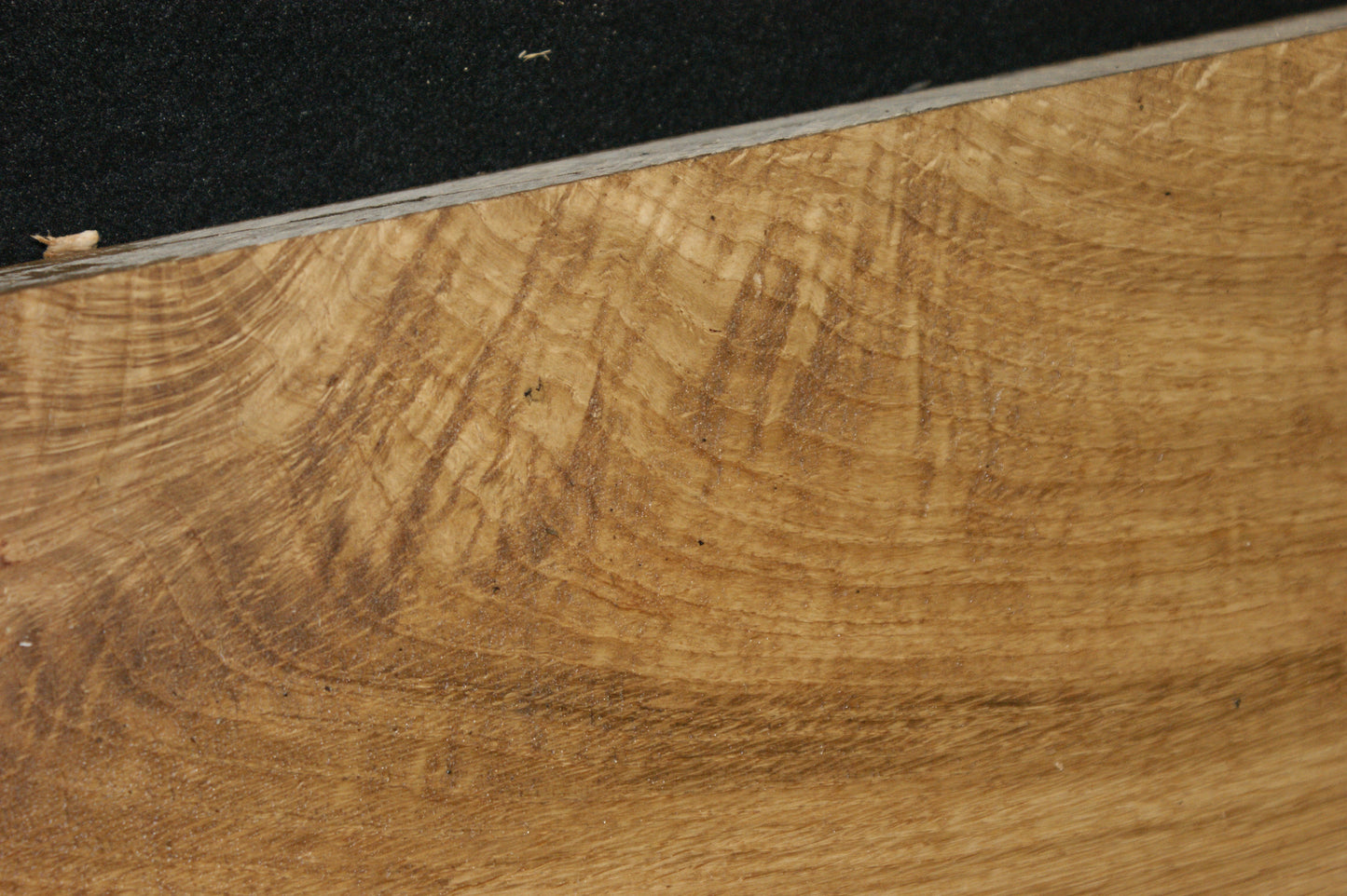 Oak 733 L x 195 W x 44 D (mm) (592)