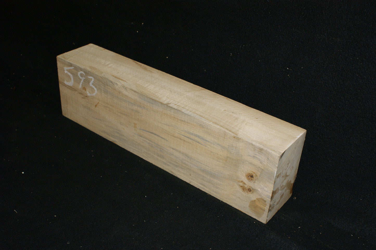 Lime for wood carving 496 L x 136 W x 90 D (mm) (593)