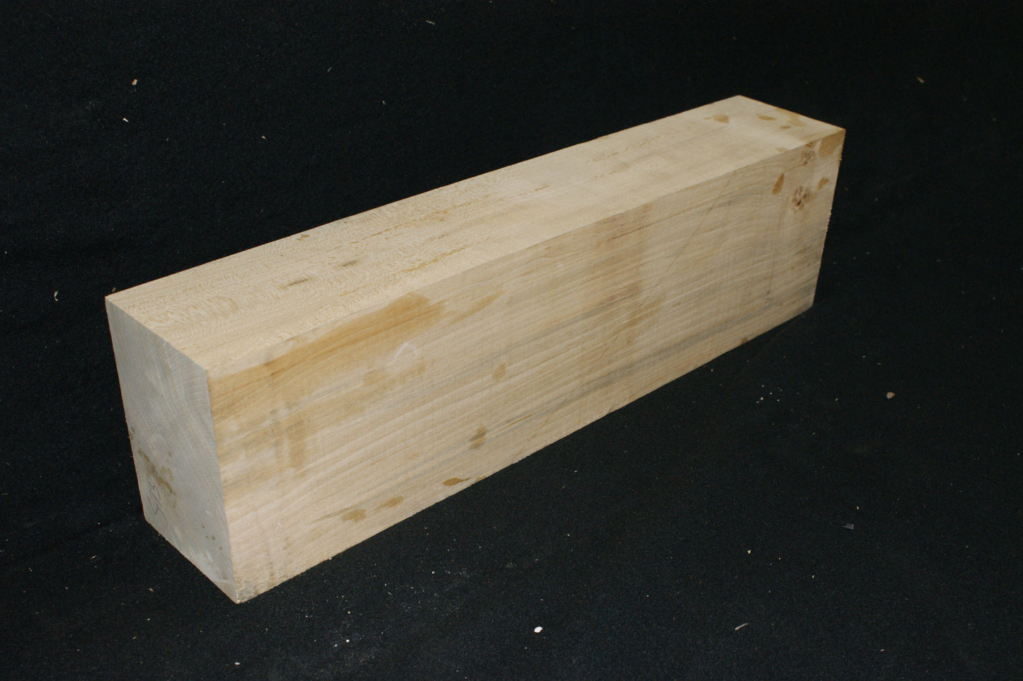 Lime for wood carving 496 L x 136 W x 90 D (mm) (593)