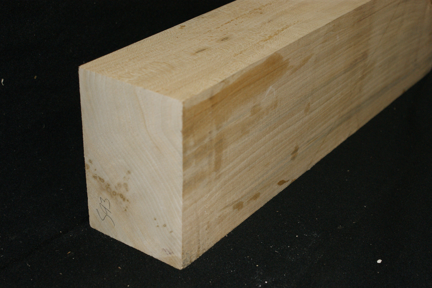 Lime for wood carving 496 L x 136 W x 90 D (mm) (593)