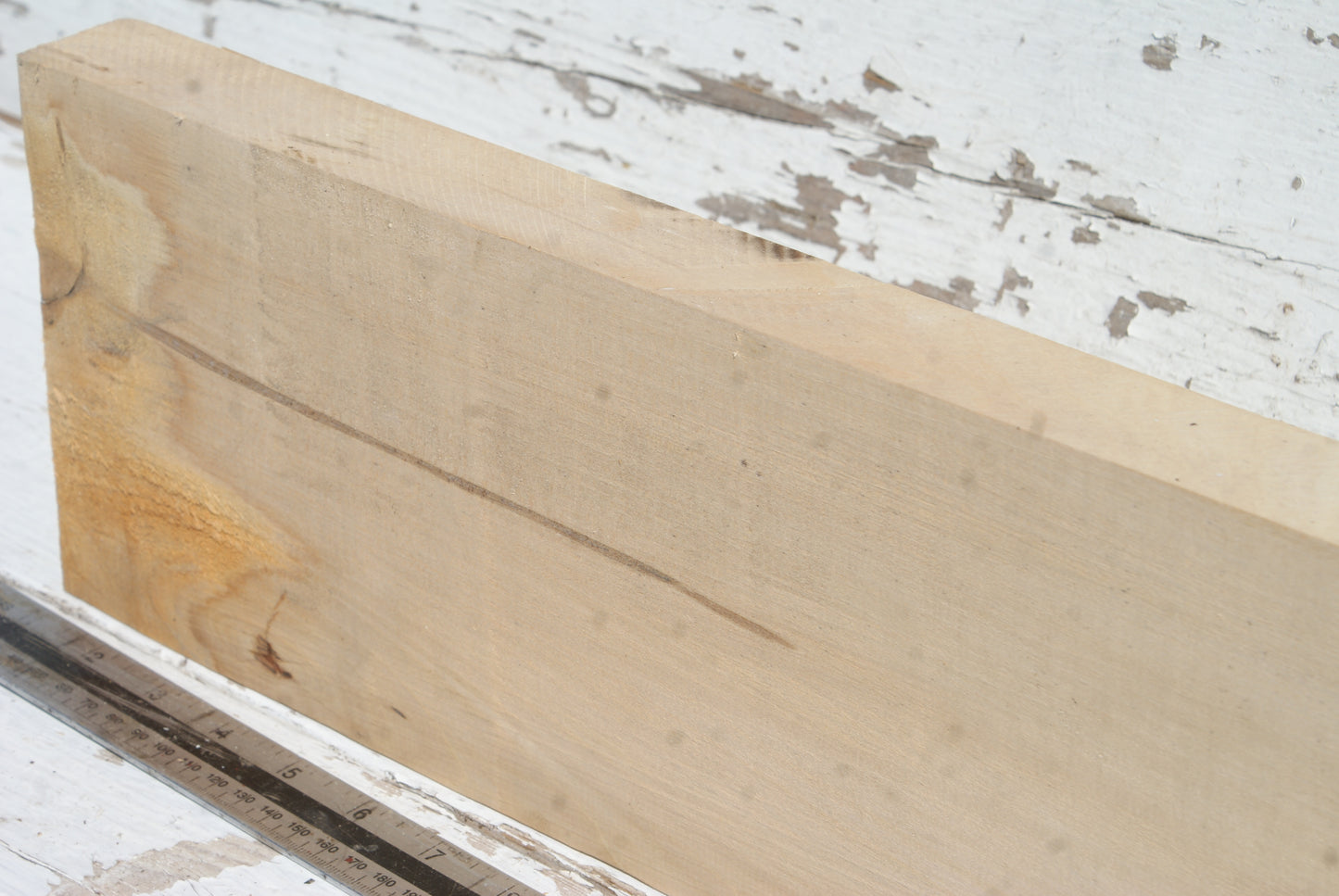 Lime 643 L x 152 W x 37 D (mm) (589)