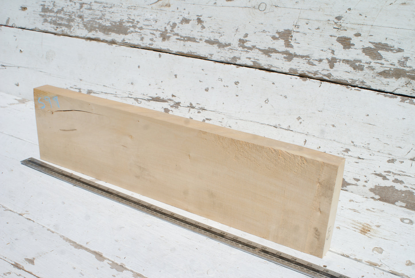 Lime 635 L x 153 W x 37 D (mm) (599)