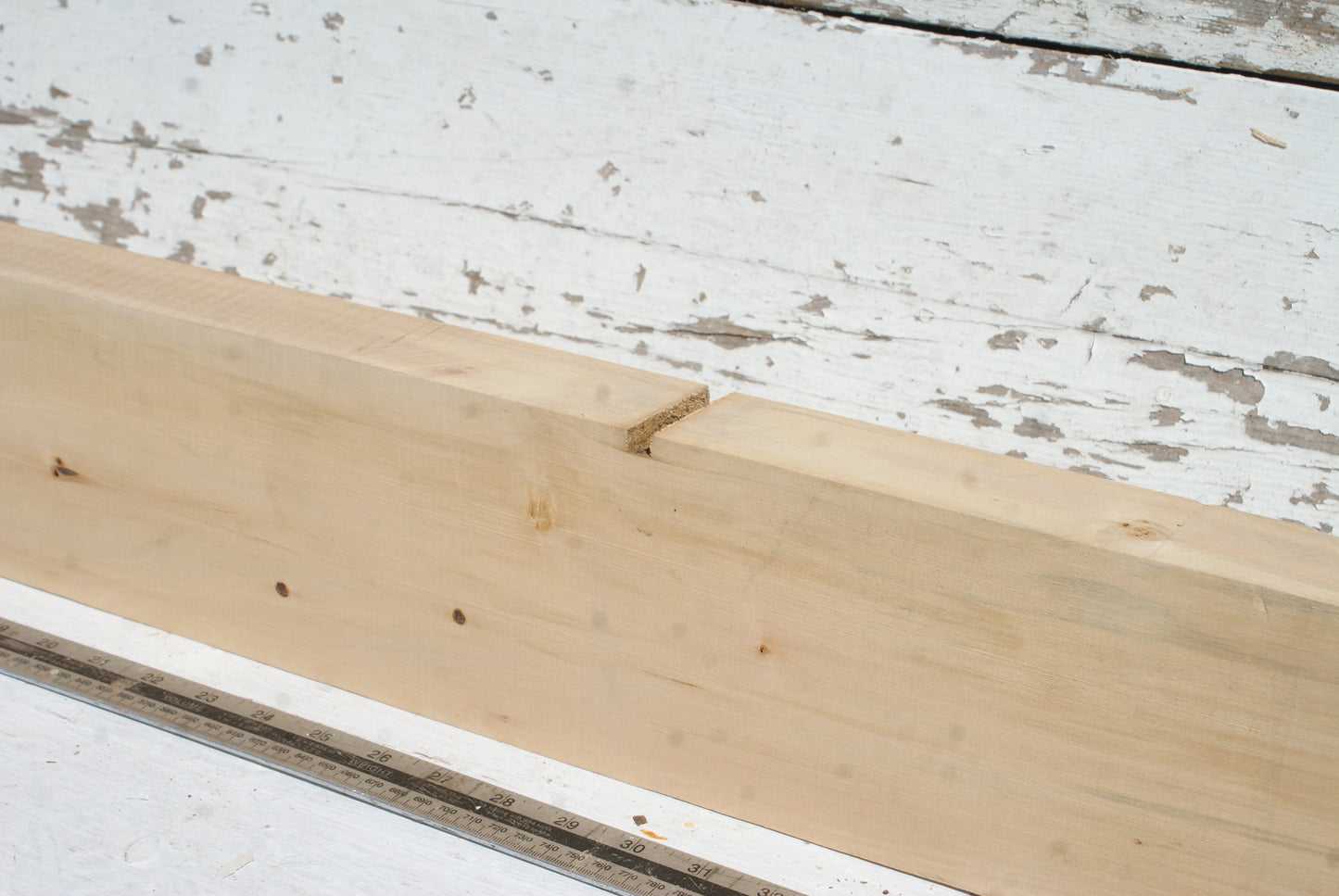 Lime 1064 L x 130 W x 44 D (mm) (603)