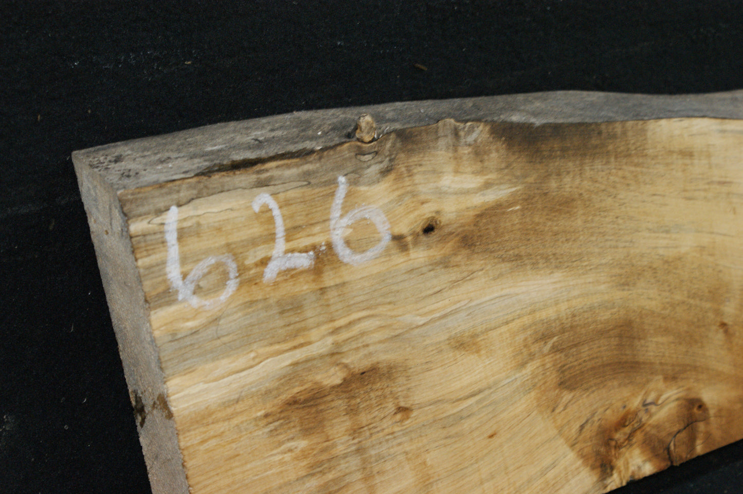 Lime wood 917 L x 209 - 120 W x 41 D (626)