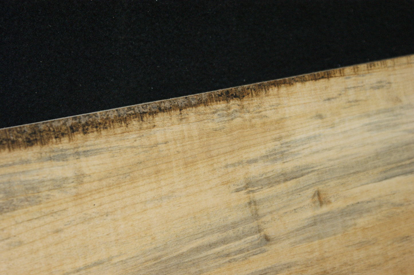 Lime wood, shelving, woodcarving, mantel (679)
