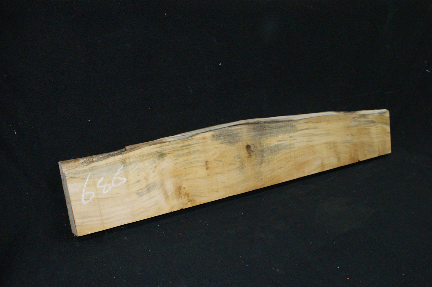 Lime wood, 1038 L x 1 43 W x 47 D (mm) shelving, woodcarving, mantel (686)