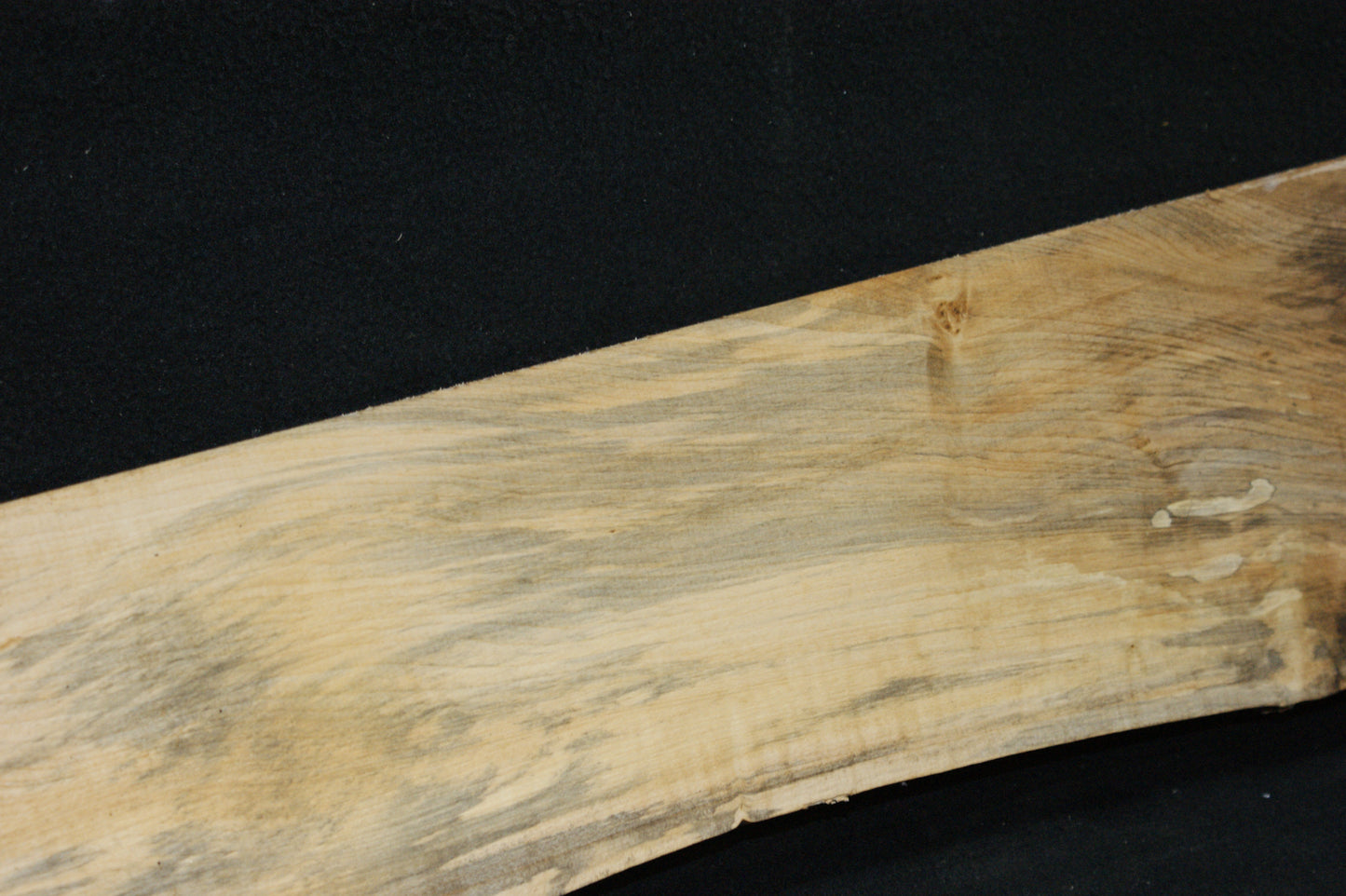 Lime wood, 978 L x 206-123 W x 44 D (mm) shelving, woodcarving, mantel (688)