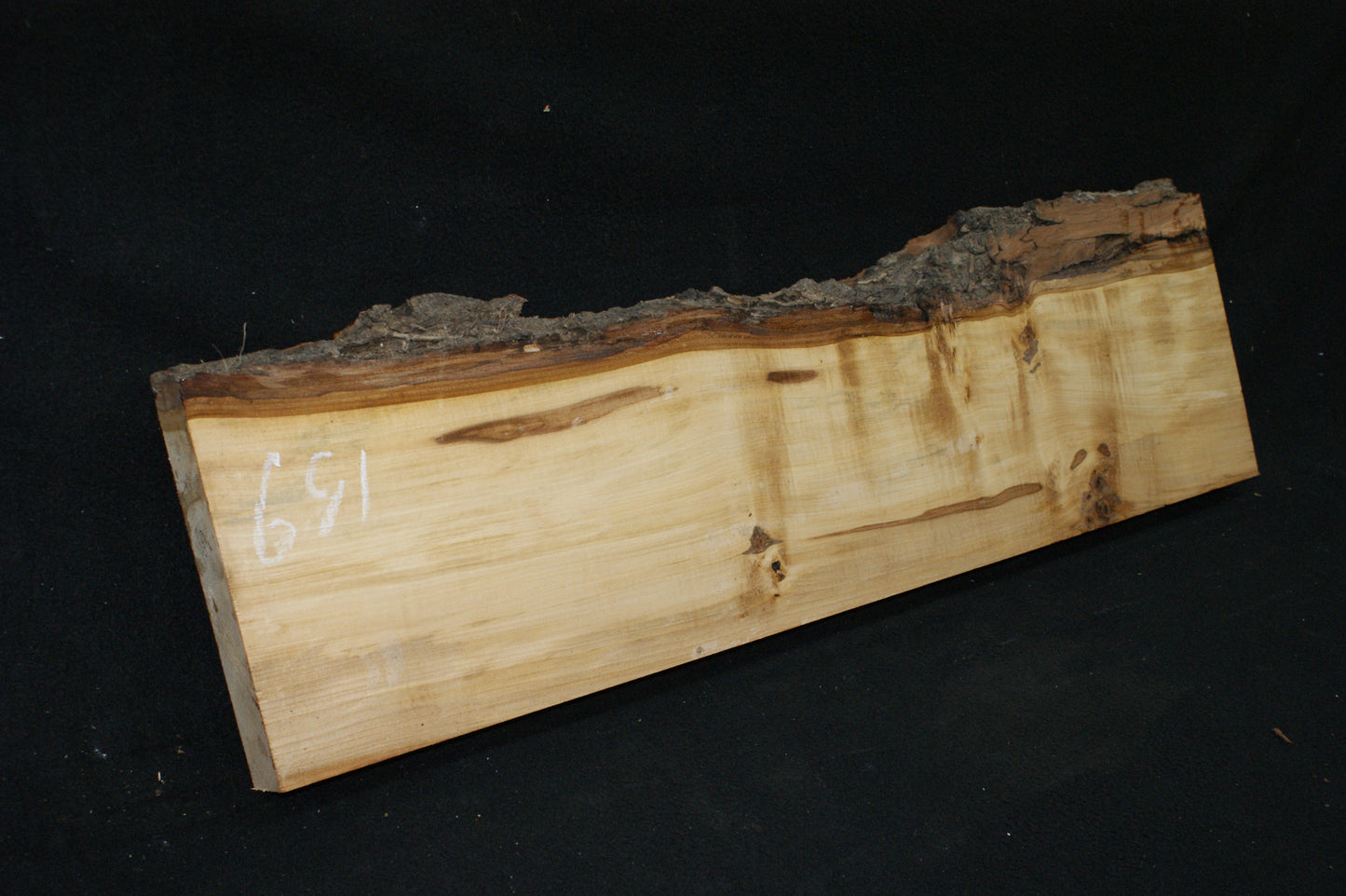 Lime wood, 952 L x 240-120 W x 46 D (mm) shelving, woodcarving, mantel (692)