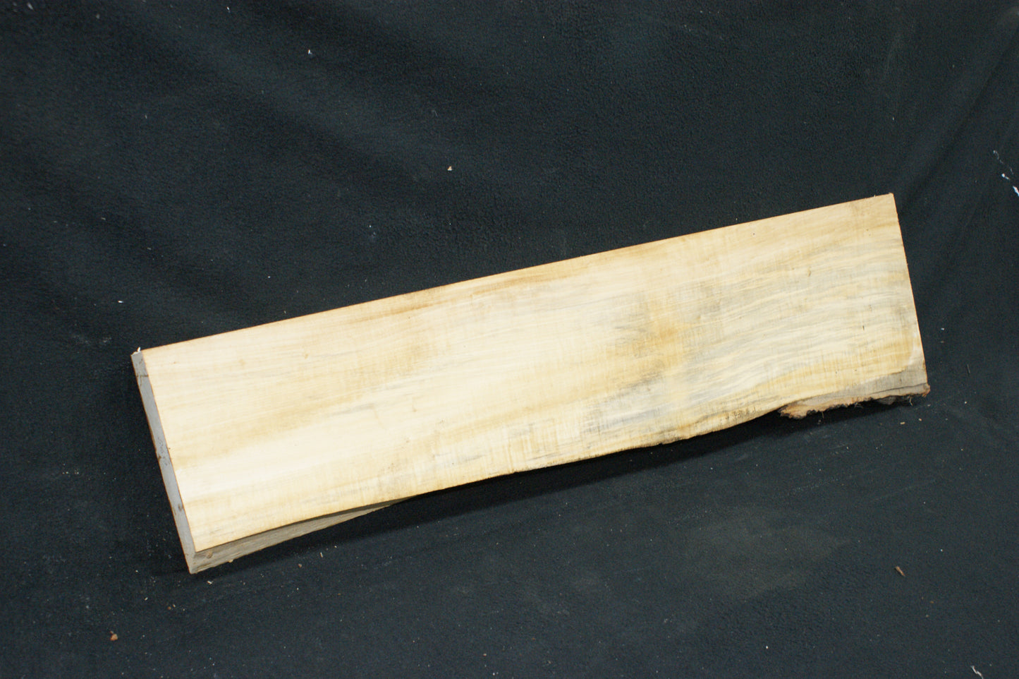 Lime wood, 968 L x 254-166 W x 47 D (mm) shelving, woodcarving, mantel (695)
