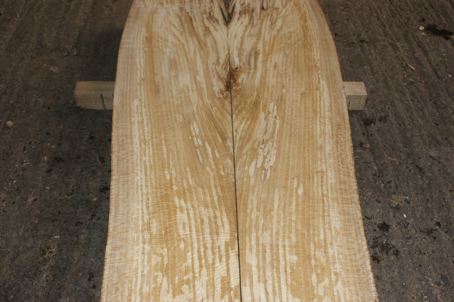 Book matched guitar body, London Plane 1200 L x 425 - 336 W x 47 mm (800)