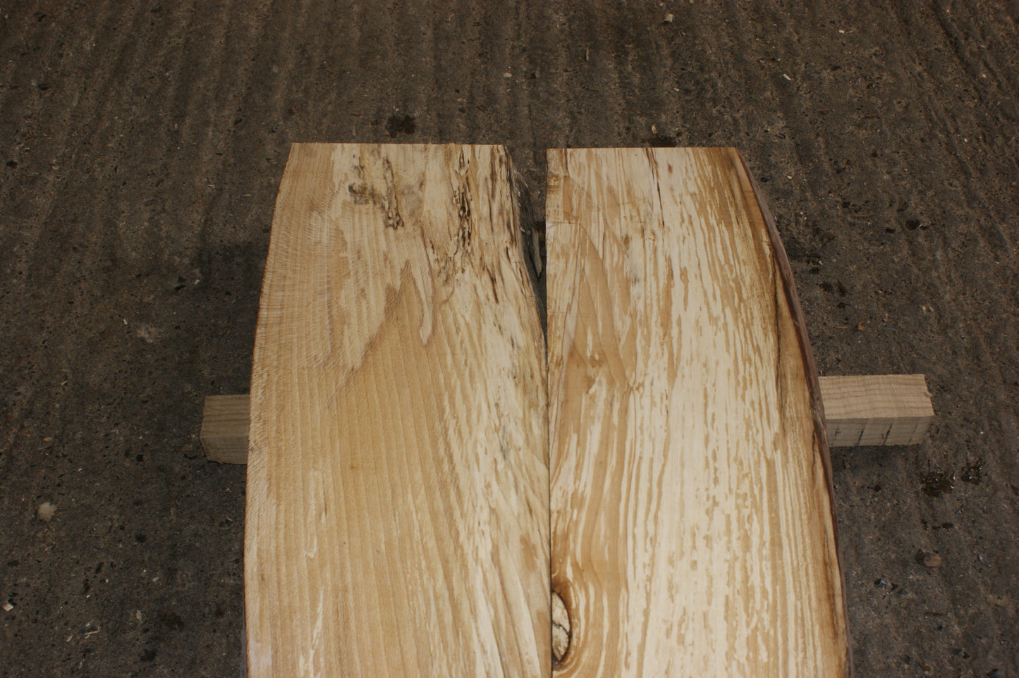 Book matched guitar body, London Plane 1200 L x 425 - 336 W x 47 mm (800)