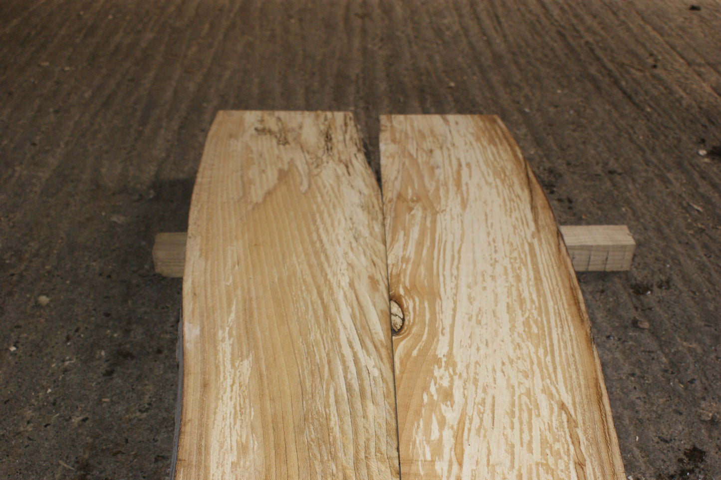 Book matched guitar body, London Plane 1200 L x 425 - 336 W x 47 mm (800)
