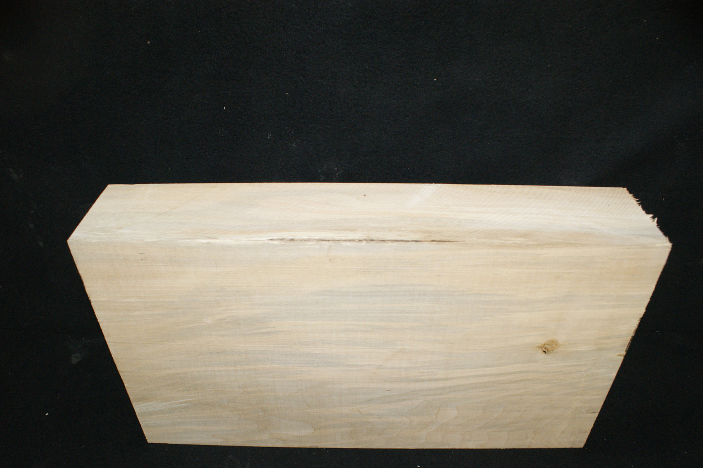 Lime for woodcarving 461 L x 261 W x 90 D (mm) (898)
