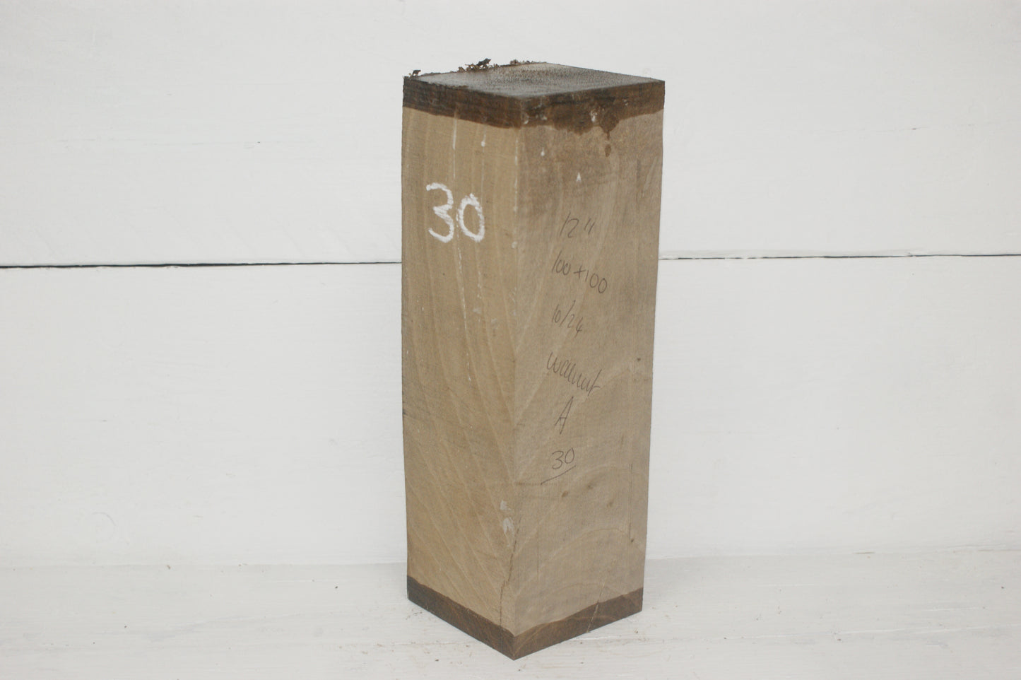 Walnut 305 x 100mm cube. A Grade wood turning blank (030)