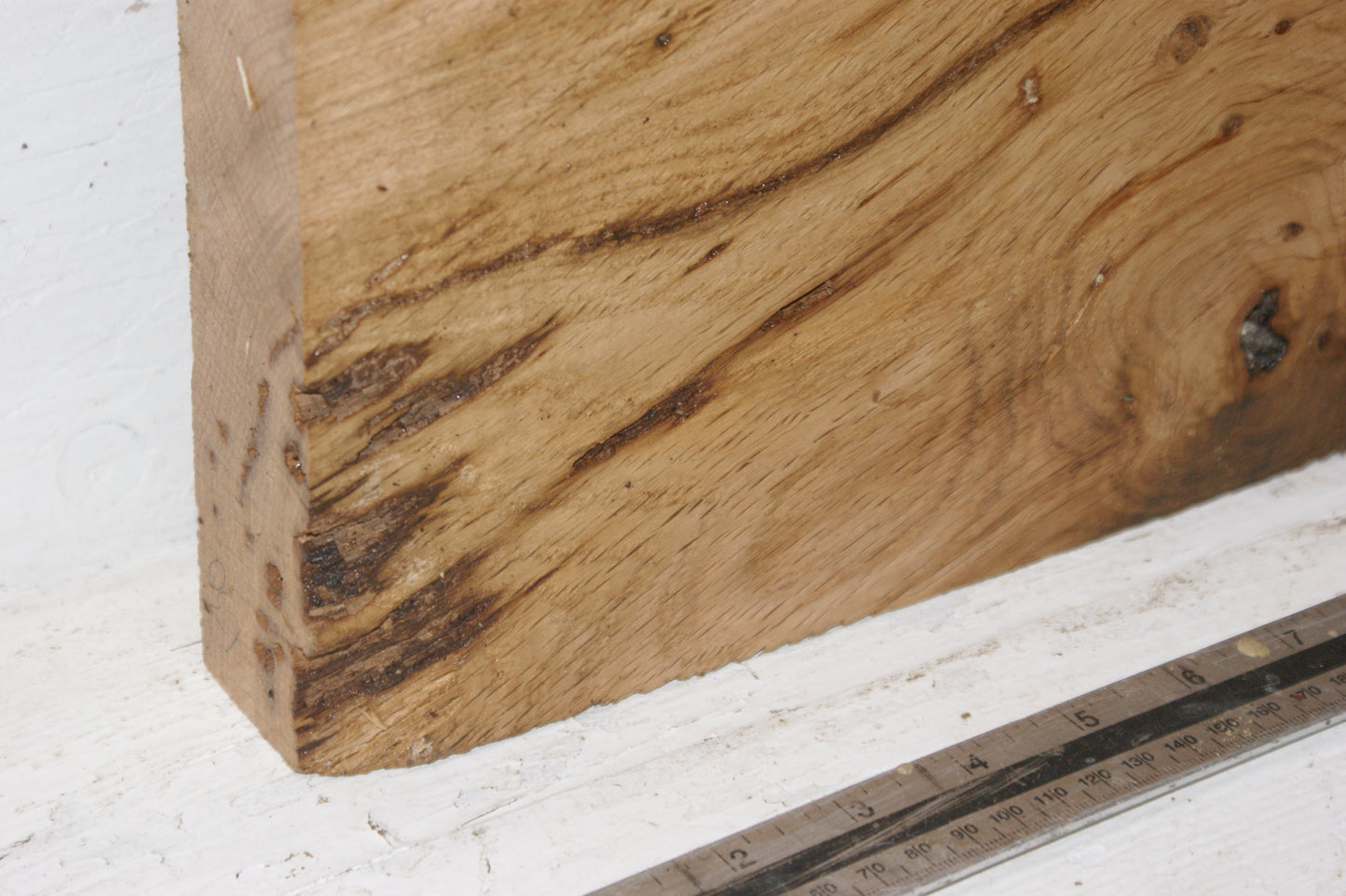 Oak 415 L x 330-260 W x 47 D mm (130)