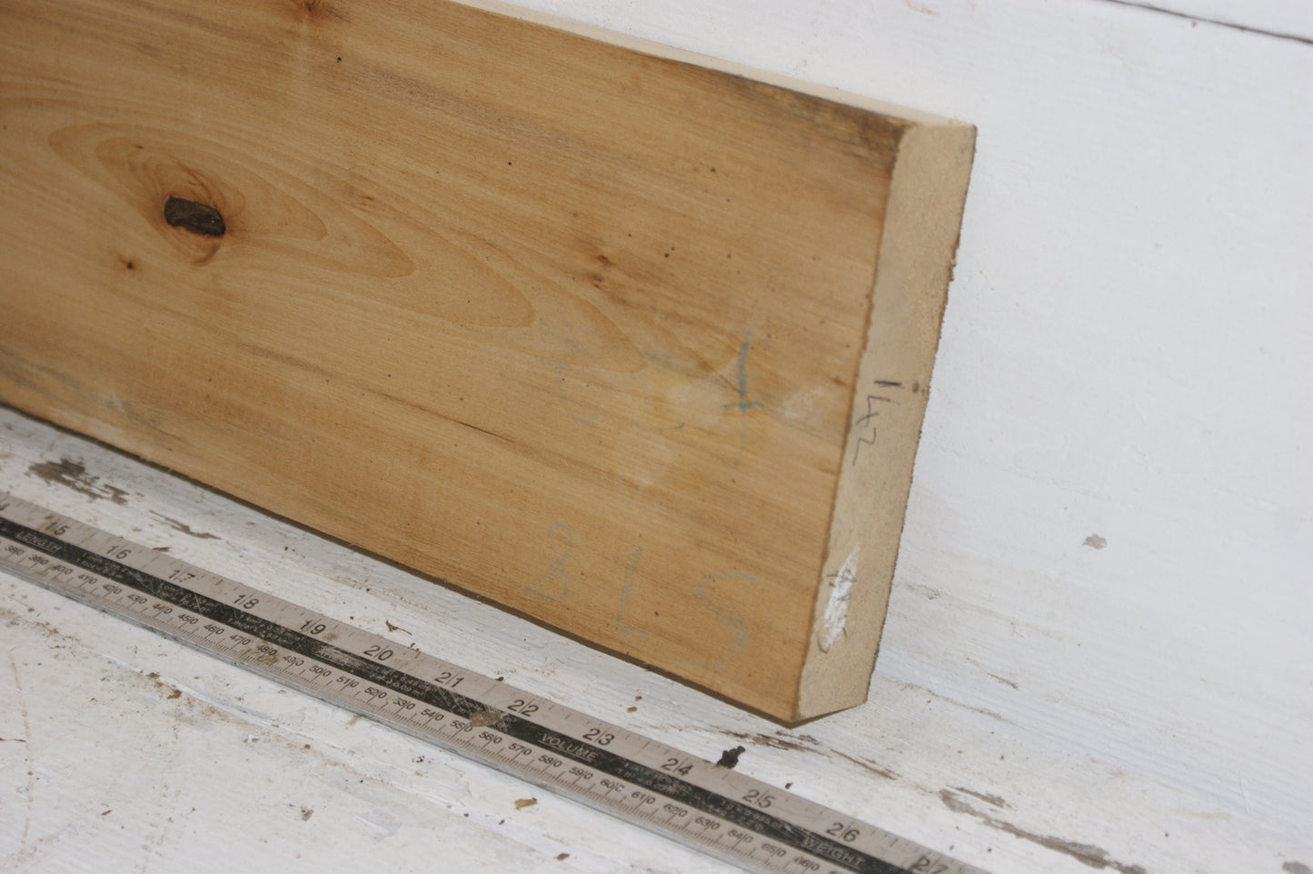 Lime 629 L x 157 W x 38 D (mm) (142)