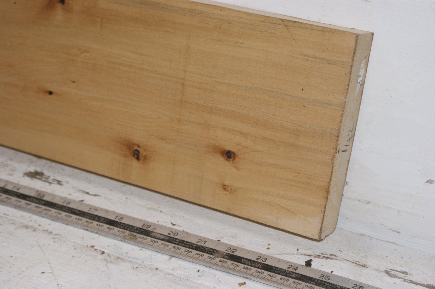 Lime 629 L x 157 W x 38 D (mm) (142)