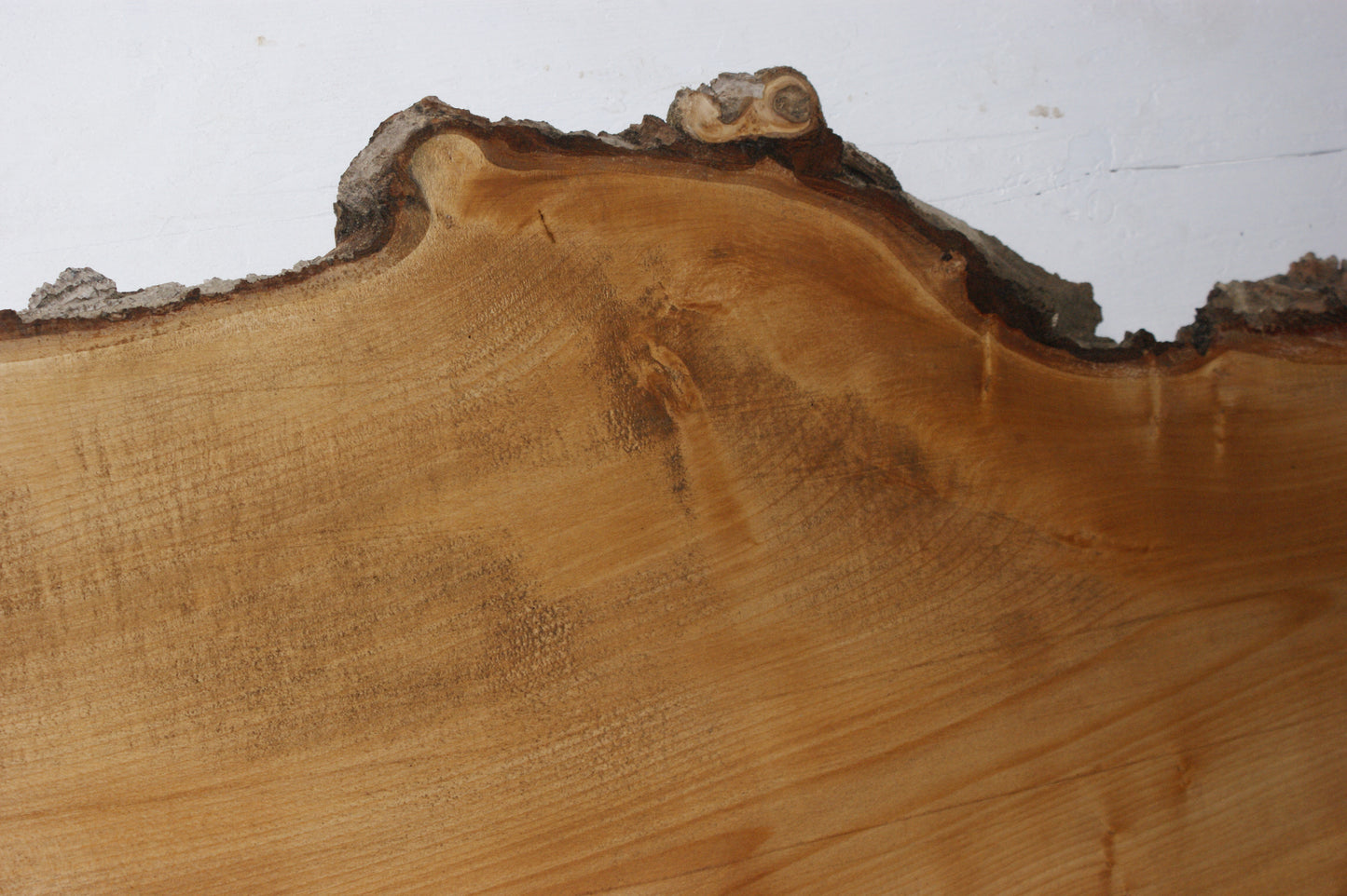 Lime 1686 L x 520-330 W x 30 D (mm) (144)