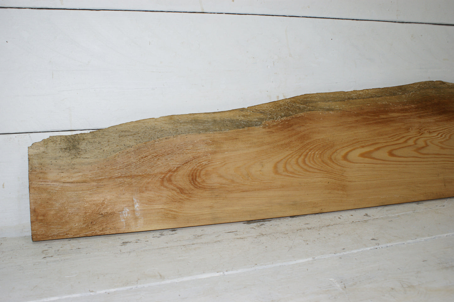 (177) AIR DRIED ENGLISH CEDAR. 1153 L x 283 - 183 W x 19 D (mm) , SOFTWOOD